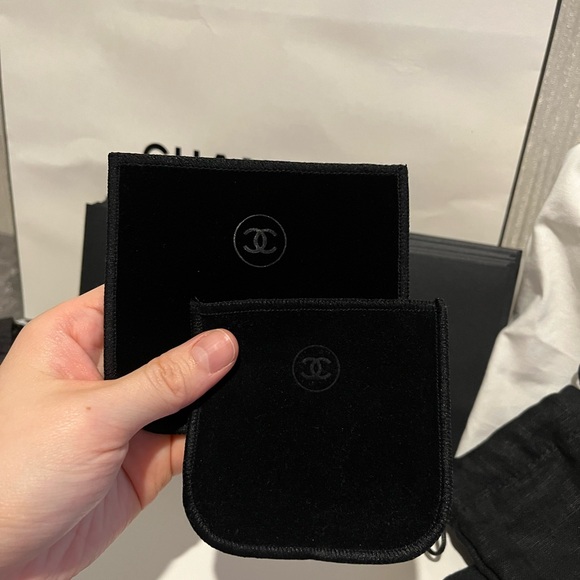 CHANEL dustbags + packaging bundle - Picture 5 of 8